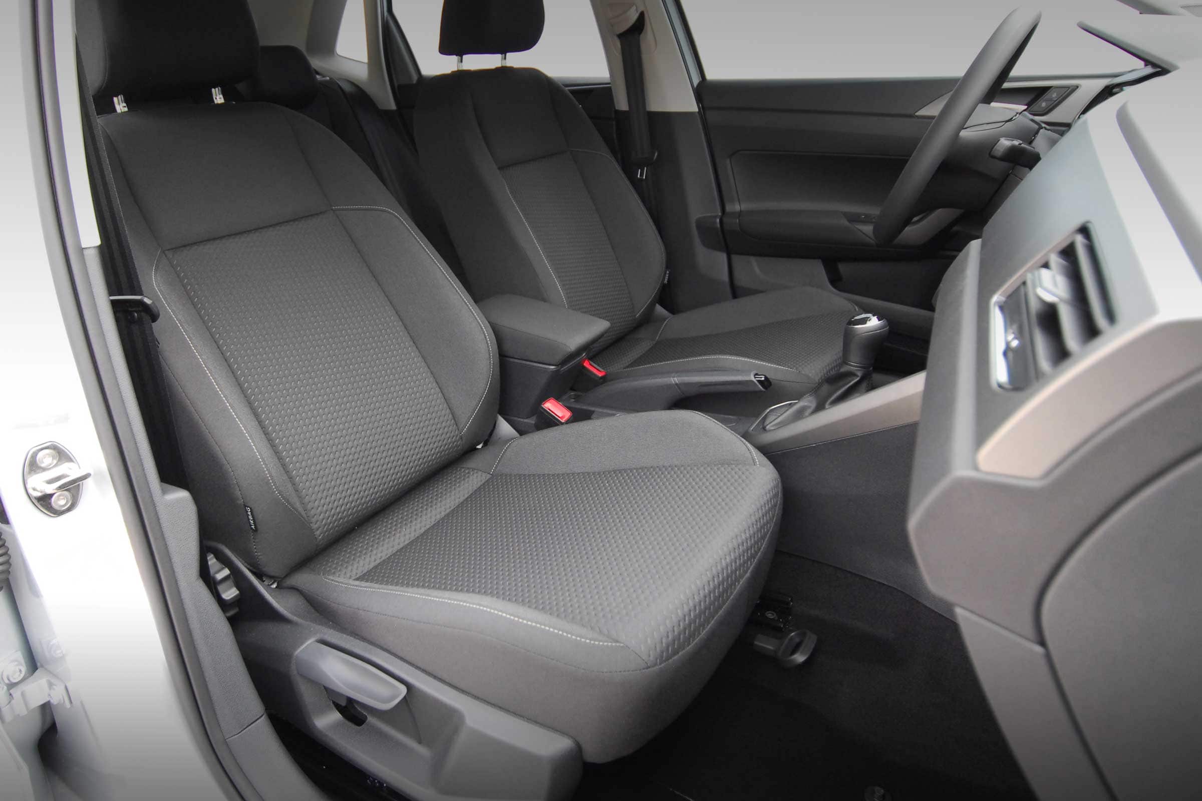 HowToDeepCleanYourCar-Cover